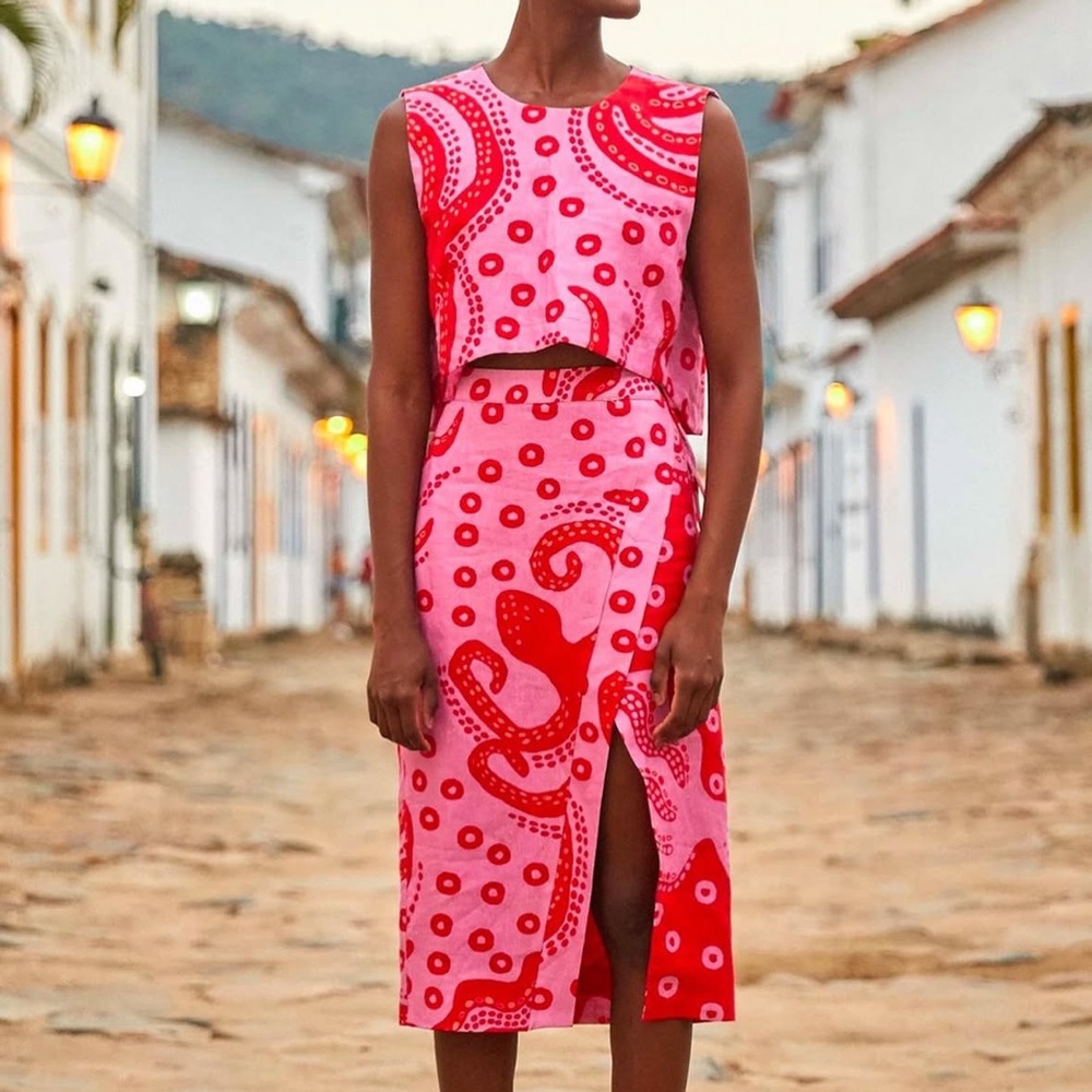 FARM Rio Pink Octocool Wrap Skirt and Top Set - Size M in both